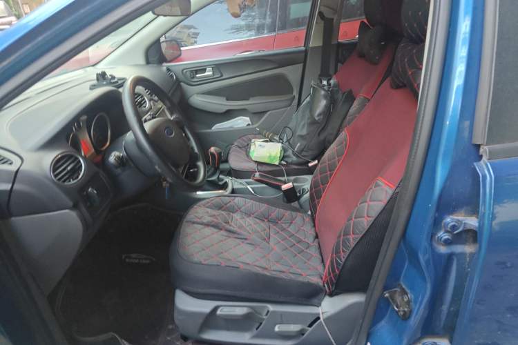 Used Ford Focus 2011 Hatchback 1.8L Manual Classic Model
