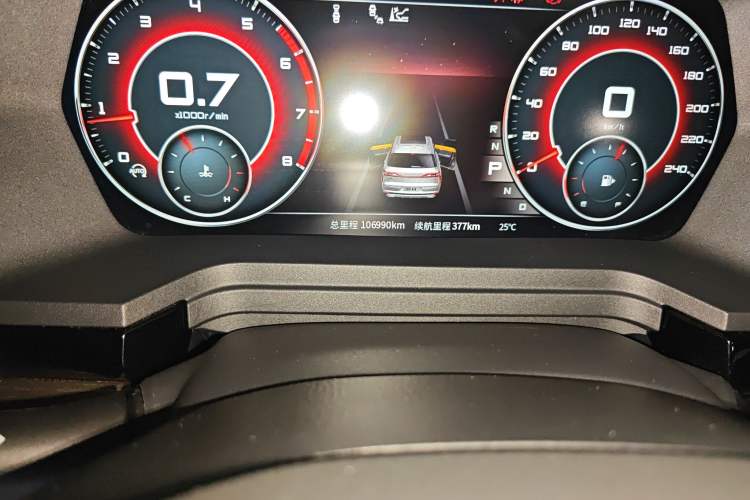 Used Venucia Star 2020 260T Automatic 48V Mild Hybrid Turbocharged Starry Edition