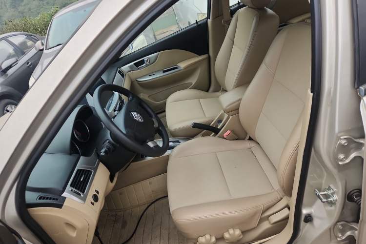 Used Buick Excelle 2013 1.5L Automatic Classic Model