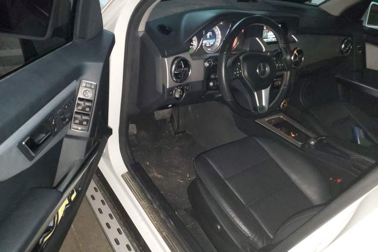 Used Mercedes-Benz GLK-Class 2014 GLK 260 4MATIC Dynamic Model