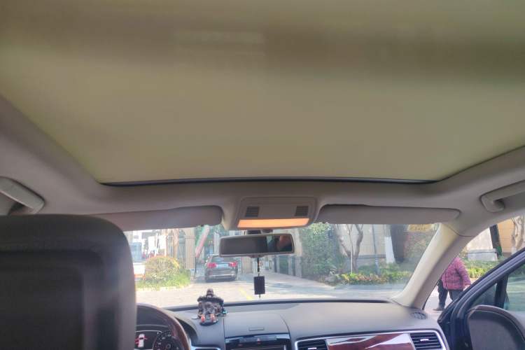 Used Volkswagen Touareg 2014 3.0 TSI New Edition
