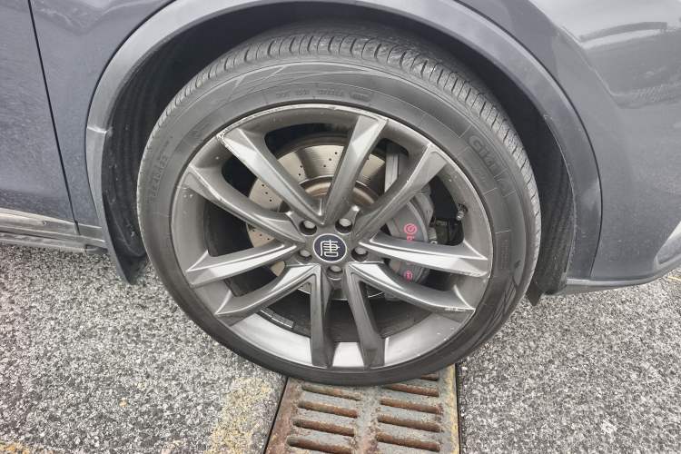 Used BYD Tang New Energy 2019 EV600 Two-Wheel Drive Smart Connectivity Deluxe Model
