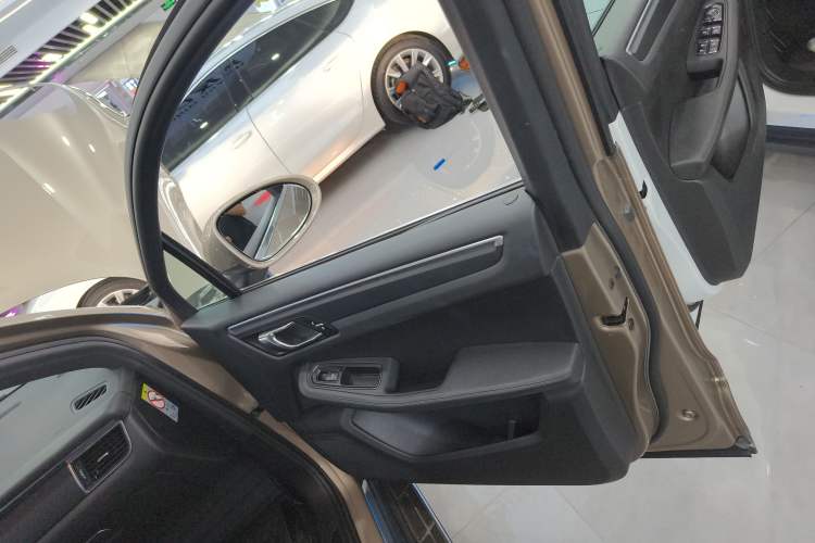 Used Porsche Macan 2017 Macan 2.0T