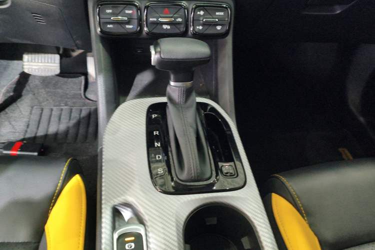 Used GAC Trumpchi GS3 2022 POWER 270T Automatic Luxury Edition Gear Lever