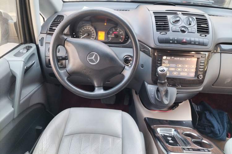 Used Mercedes-Benz Vito 2013 3.0L Elite Edition