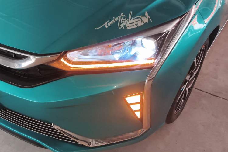 Used Dongfeng Aeolus Yixuan 2020 230T Automatic Advanced Edition Left Front Headlight