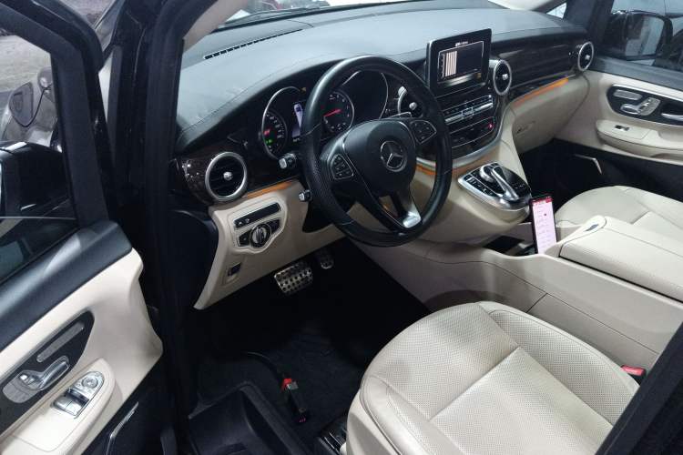 Used Mercedes-Benz V-Class 2018 V 260 L Prestige Extended Version China VI