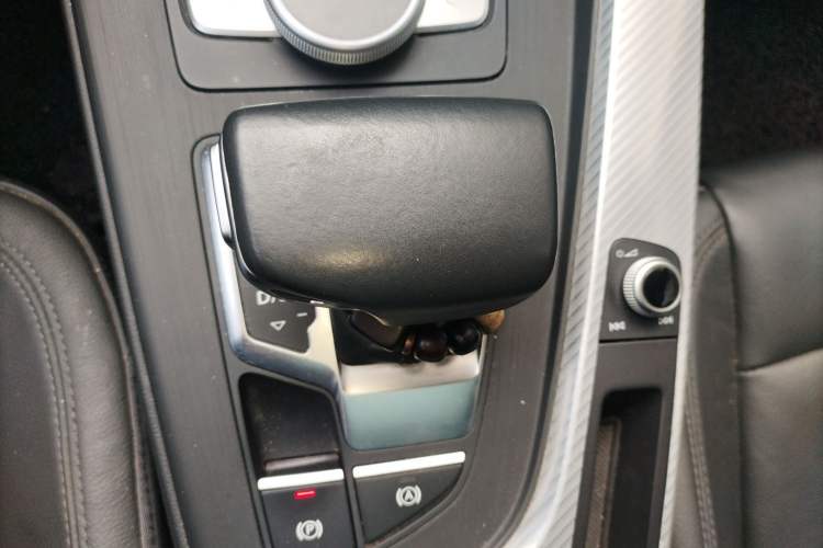 Used Audi A4L 2017 Plus 40 TFSI Fashion Model