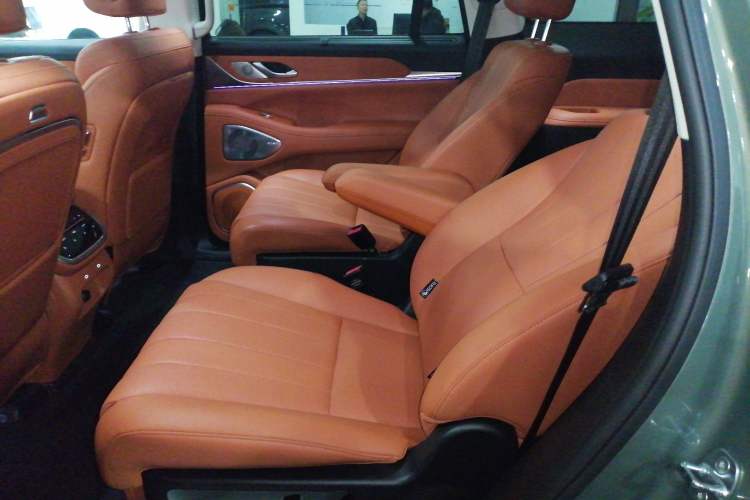 Used Wey Lanshan 2025 Four-Wheel Drive Ultra Interior 4