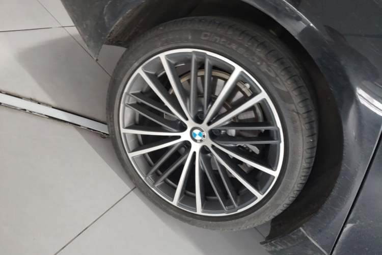 Used BMW 5 Series 2022 Restyled 530Li Leading Edition M Sport Package