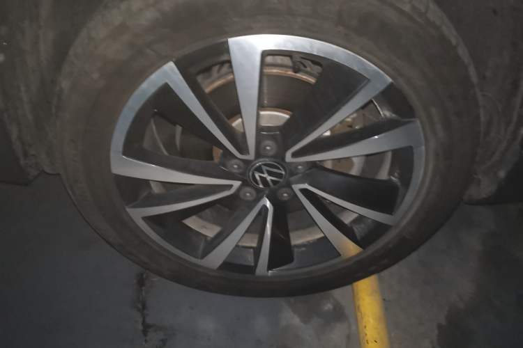 Used Volkswagen Tharu 2022 280TSI Two-Wheel-Drive Luxury Edition Right Front Wheel Hub