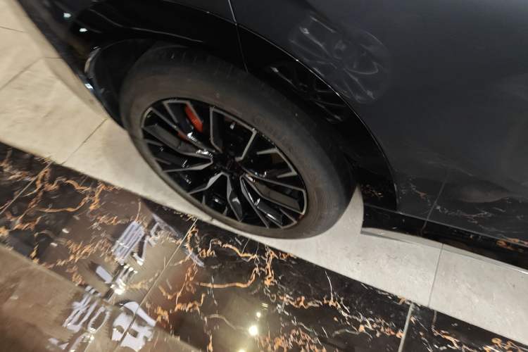 Used Zeekr 7X 2025 100kWh Long-Range All-Wheel Drive Intelligent Driving Version Exterior 5