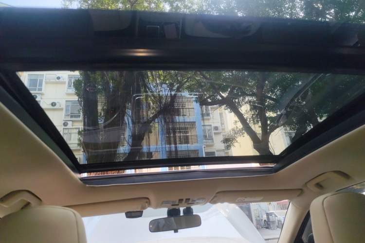 Used Toyota Highlander 2015 2.0T Two-Wheel Drive Luxury Edition 7 Seats