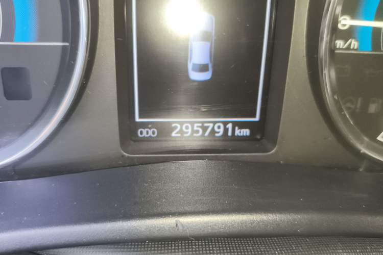 Used Toyota Corolla 2017 Revised Dual-Engine 1.8L E-CVT Elite Edition