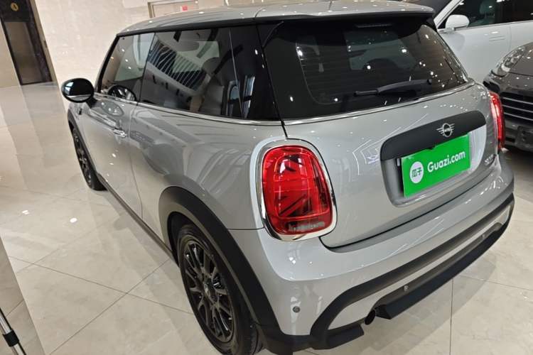 Used MINI 2023 1.5T ONE Rear Left 45 Deg