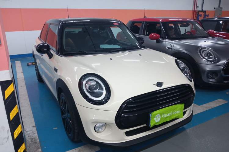 Used MINI MINI 2019 1.5T COOPER Artist Five-Door Edition

