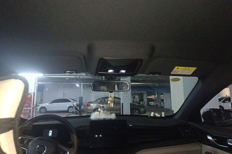 Used BYD Qin PLUS 2024 HONOR Edition DM-i 55KM Leading Model
