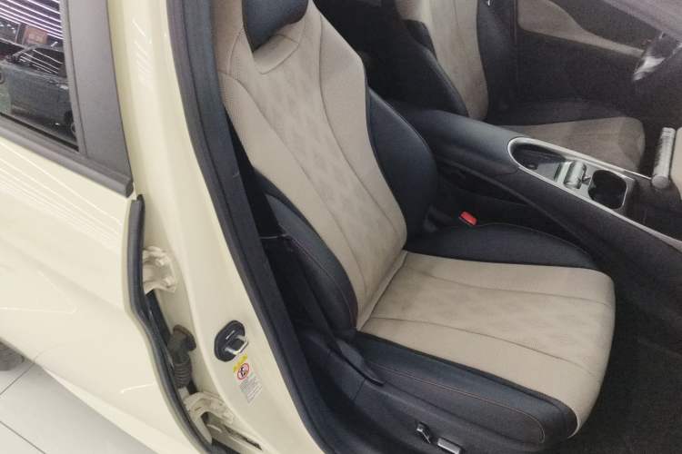 Used BYD Dolphin 2025 420km Fashion Edition
