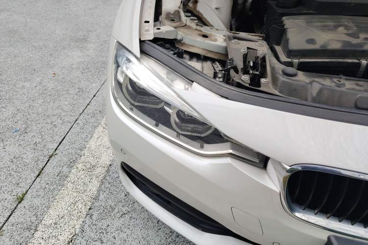 Used BMW 3 Series 2016 320i Fashion Model
