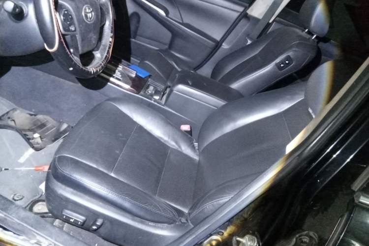 Used Toyota Camry 2015 2.0G Premier Edition
