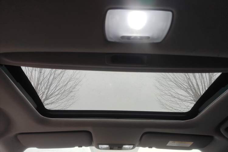 Used Honda Fit 2022 1.5L CVT Trendy Sunroof Edition Headliner