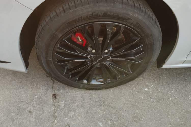 Used Dongfeng Aeolus Yixuan MAX 2022 1.5T Super Stylish Trendsetter Edition
