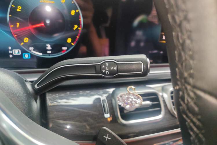 Used Mercedes-Benz GLE 2023 GLE 350 4MATIC Stylish Model
