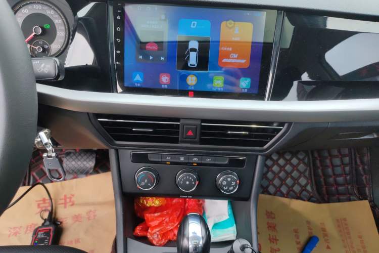 Used Volkswagen Lavida 2019 1.5L Automatic Comfort Edition China VI Standard Audio And AC Panel