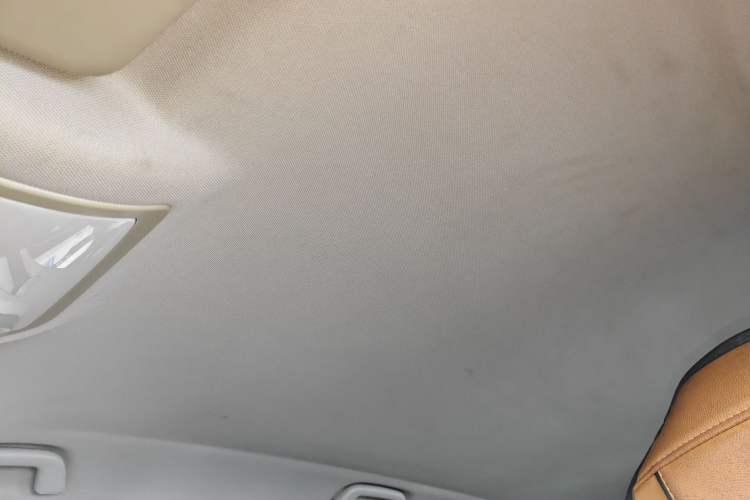 Used Zotye Domy X5 2015 1.5T Manual Luxury Model China V Standard
