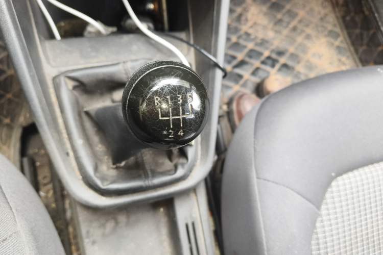 Used Volkswagen Santana 2016 1.6L Manual Fashion Edition Gear Lever