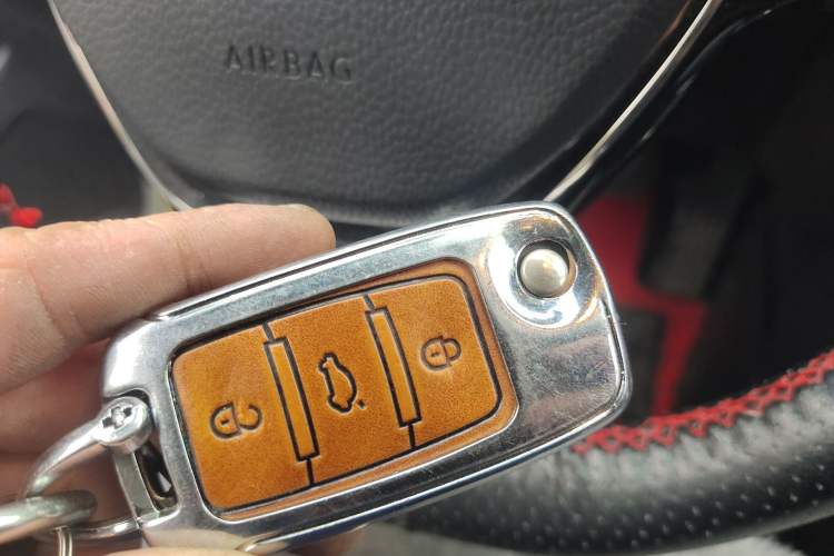 Used Volkswagen Sagitar 2018 280TSI DSG Comfort Model Vehicle Key