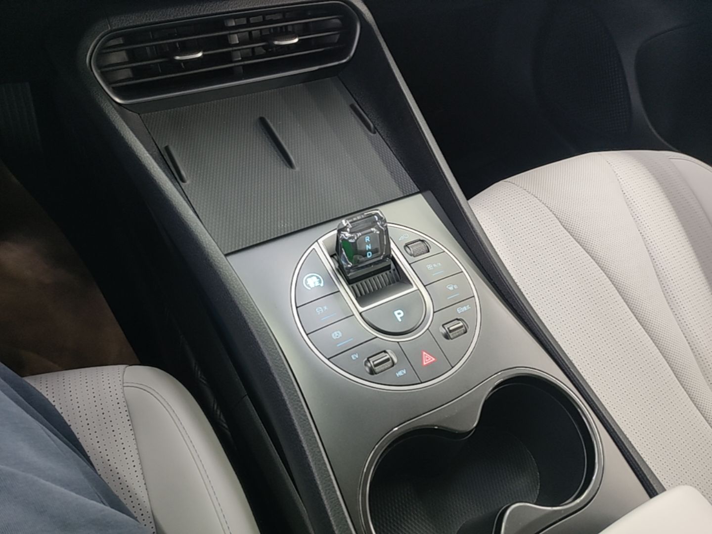 BYD Seal 05 DM-i 2025 DM-i Smart Drive 55KM Luxury Model — снимка 16