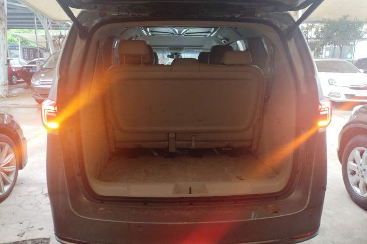 Used Buick GL8 2023 Land Executive Class Smart Enjoyment Model Trunk