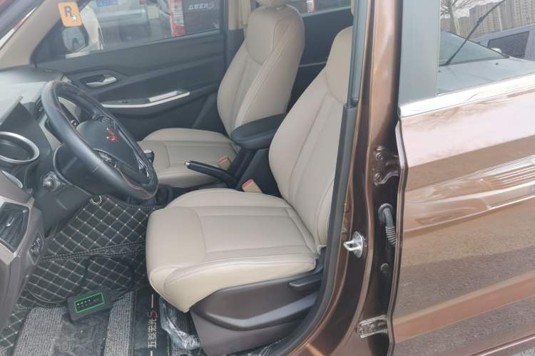 Used Wuling Hongguang 2021 1.5L Facelifted S Comfort Version with Electric Power Steering LAR Left Front Seat
