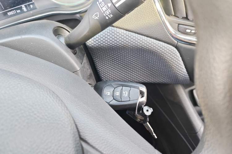 Used Chevrolet Cruze 2018 Redline 320 Automatic Pioneer Edition
