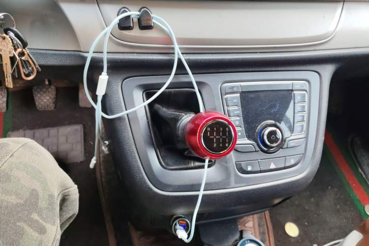 Used SAIC MAXUS G10 2019 Facelift PLUS 1.9T Manual Smart Edition Diesel Emission Standard China V Gear Lever