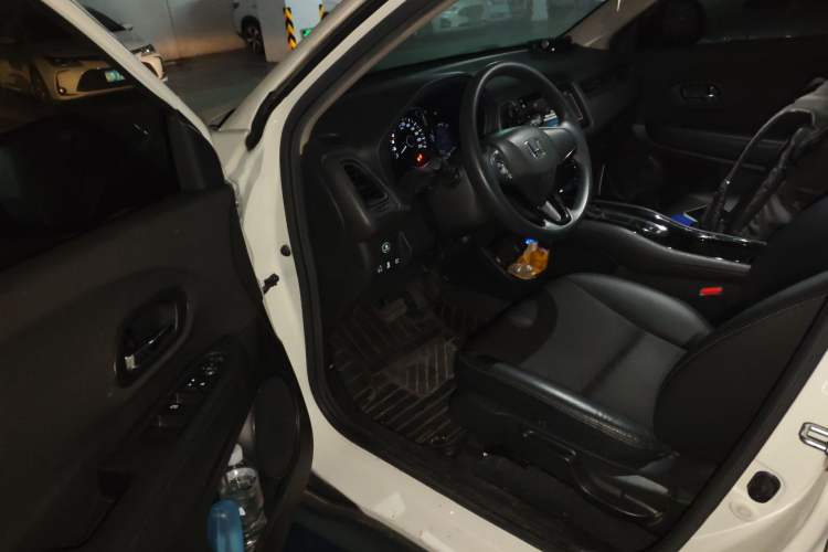 Used Honda Vezel 2020 1.5L CVT Pioneer Edition Driver Seat