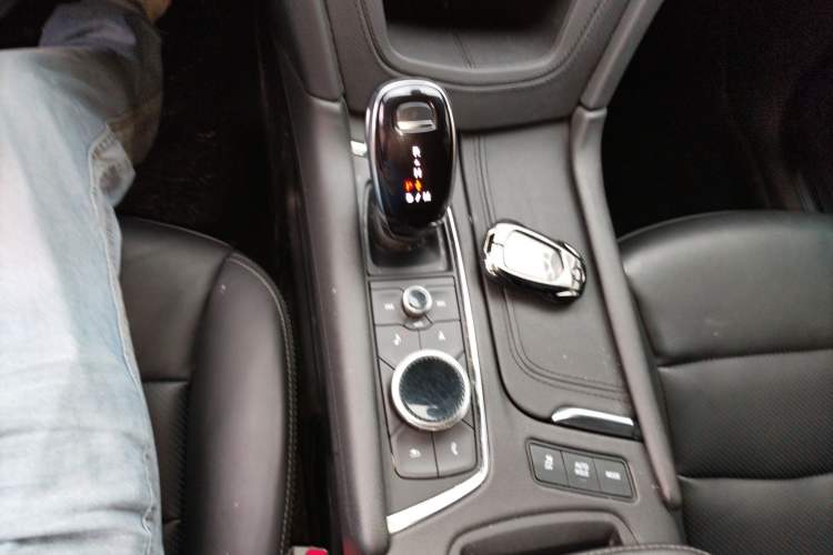 Used Cadillac XT5 2020 28T Luxury Version