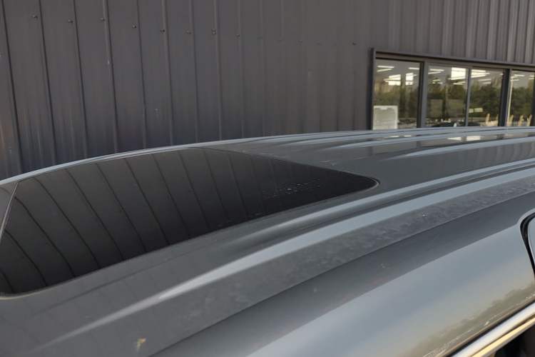 Used Buick Century 2023 2.0T Four-Seat Private Edition Roof