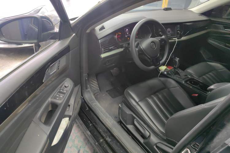 Used Volkswagen Passat 2019 280TSI Business Edition China VI