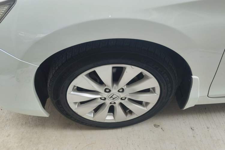 Used Honda Accord 2014 2.4L EX Luxury Edition Left Front Wheel Hub