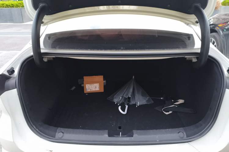 Used Geely Galaxy L6 2023 60km PLUS