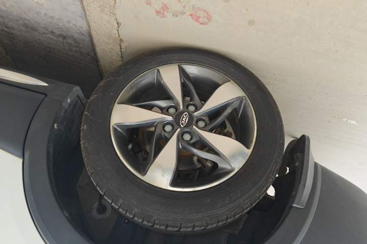 Used JAC Group Refine S3 2017 1.6L CVT Luxury Smart Model
