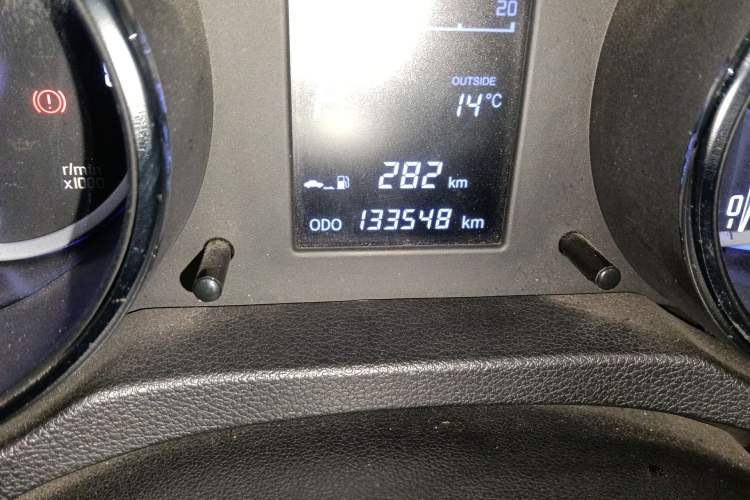 Used CHANGAN CS35 2016 1.6L Automatic Prestige Model China V Standard Odometer Close Up