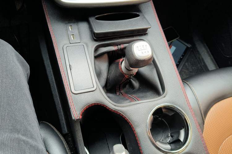 Used Wuling Hongguang S3 2018 1.5L Manual Luxury Model China V Standard