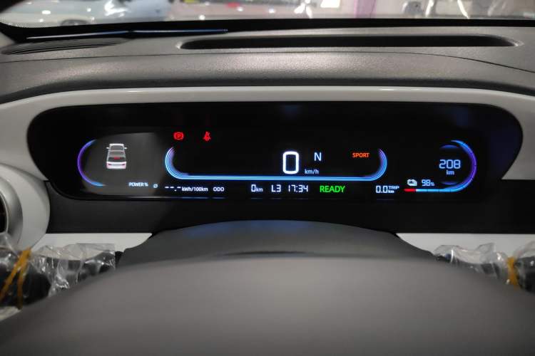 Used Geely Galaxy Panda 2025 210 km – Yuanqi Bear