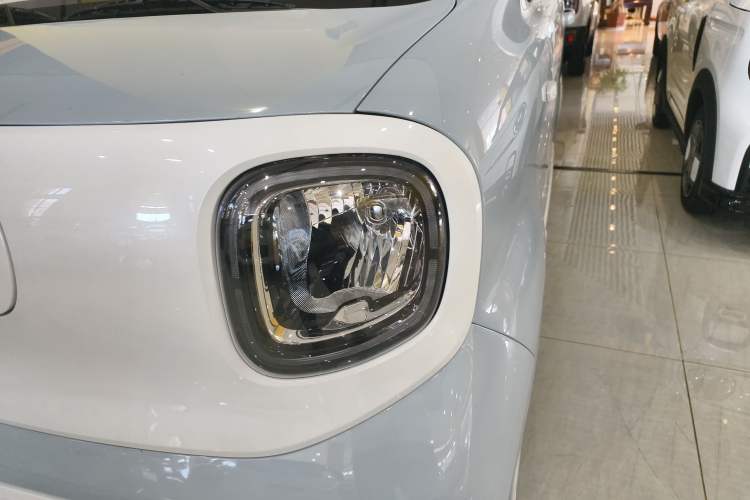 Used Bestune Pony 2026 Model 222km Agile Horse Left Front Headlight