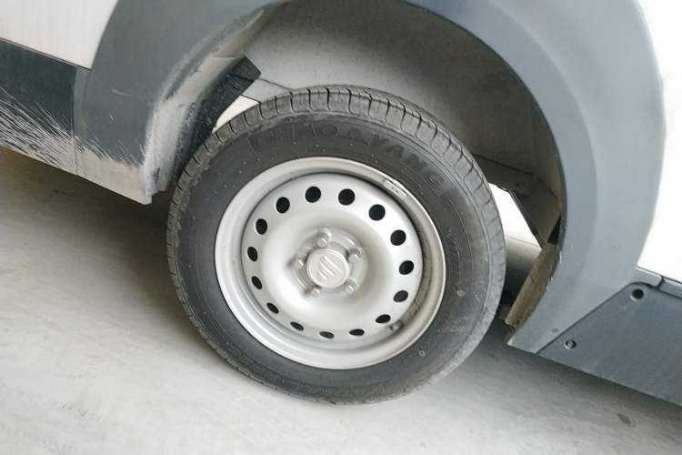 Used Foton Intelligent Blue Elf E7 2024 Facelifted All-Electric Van Flat Roof 2 Seats Evey Lithium Energy 41.86 kWh
