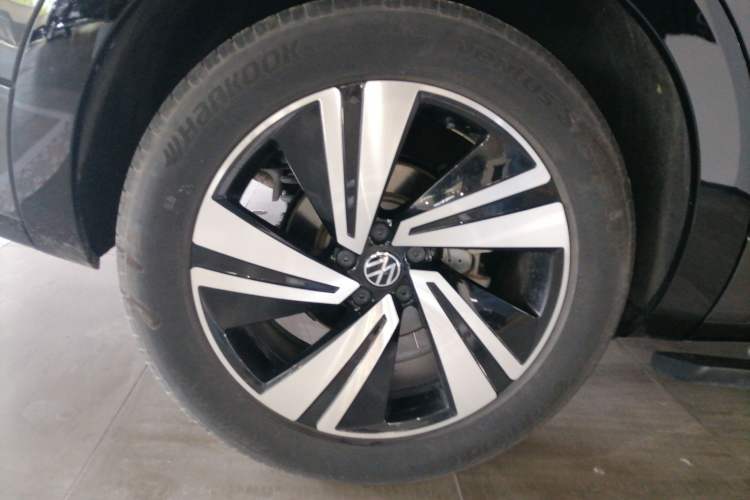 Used Volkswagen Tavendor 2023 380TSI Four-Wheel Drive R-Line Cruise Edition