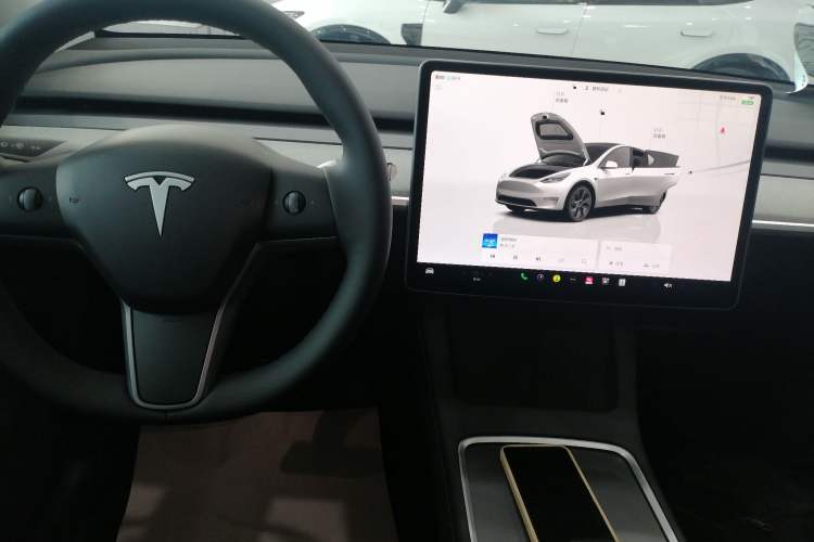 Used Tesla Model Y 2023 Long-Range All-Wheel-Drive Version
